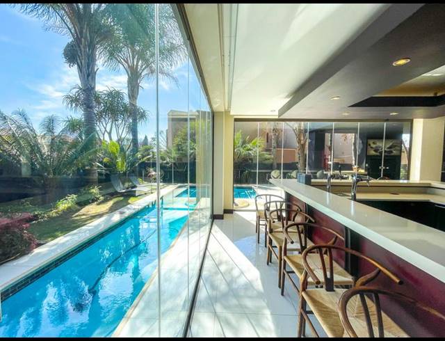 5 BEDROOM HOUSE FOR SALE IN MIDSTREAM ESTATE